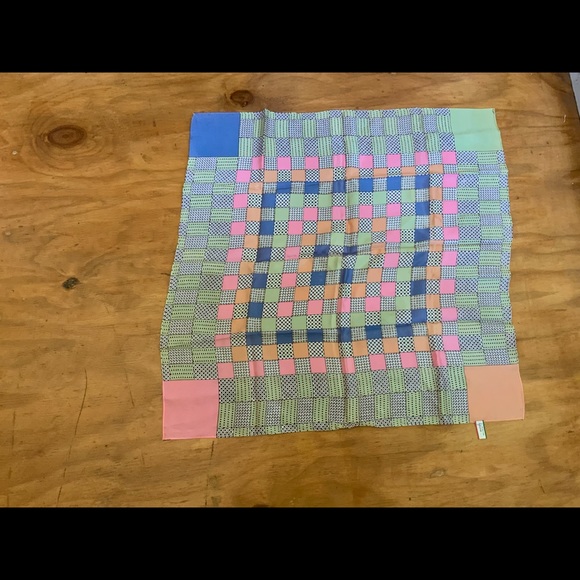 Scarf - Picture 2 of 4